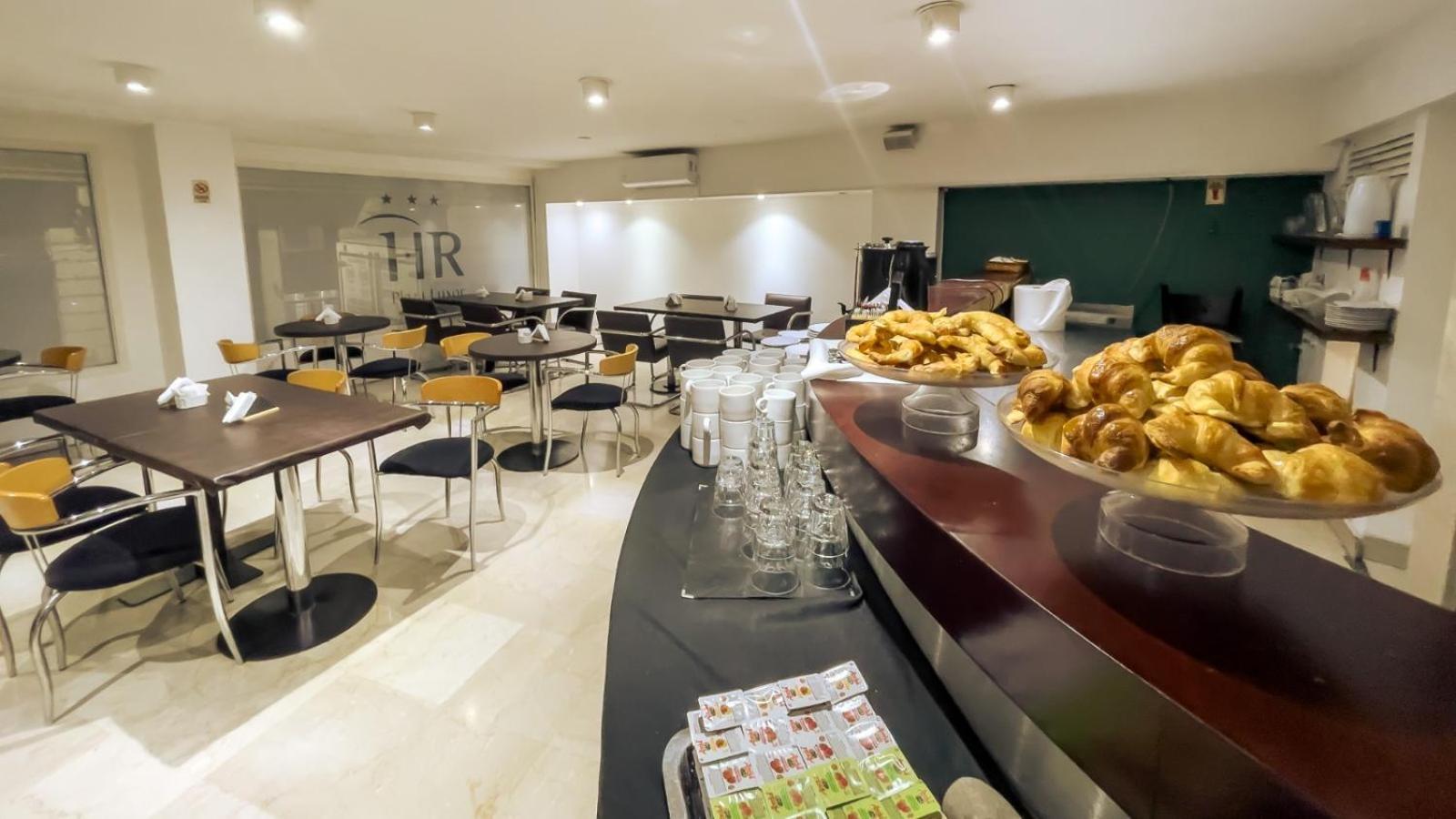 Hotel Hr Plaza Luxor Buenos Aires Esterno foto